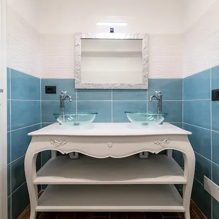 Apartment Giano Host - Gozzano, Simple Pleasures Genoa