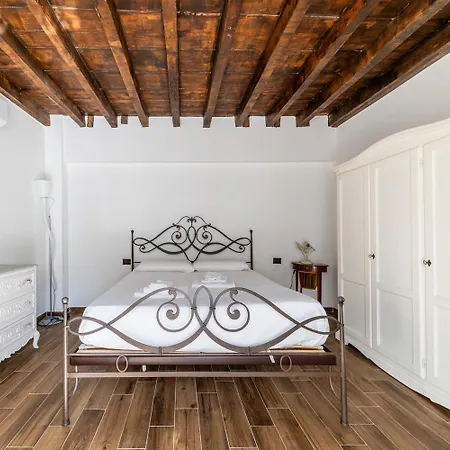 Giano Host - Gozzano, Simple Pleasures Apartment