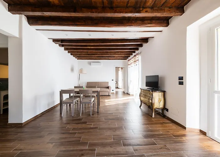 Giano Host - Gozzano, Simple Pleasures *