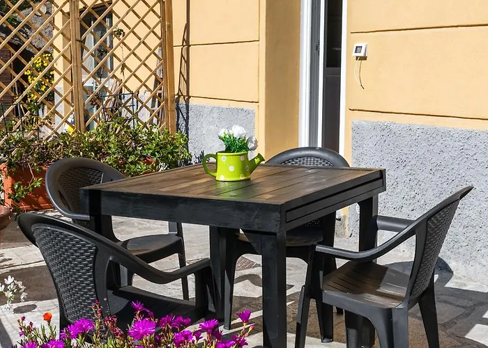 Giano Host - Gozzano, Simple Pleasures Appartement Gênes