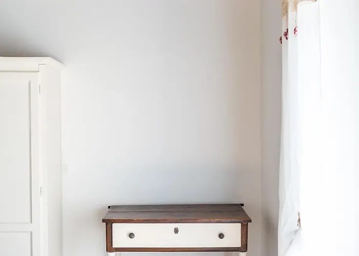 Giano Host - Gozzano, Simple Pleasures